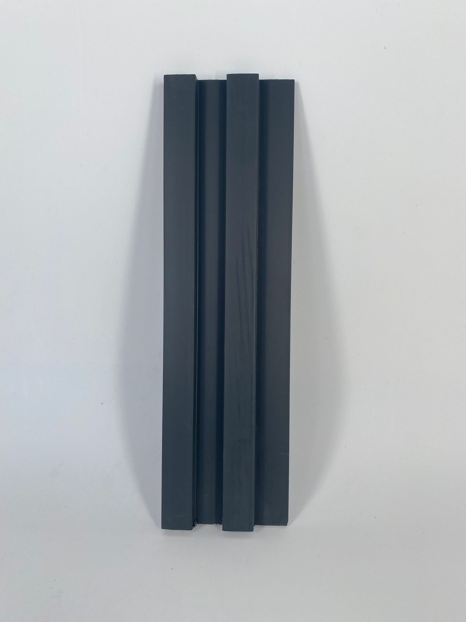 BY-07-Antrasit Siyah Klasik Lambri