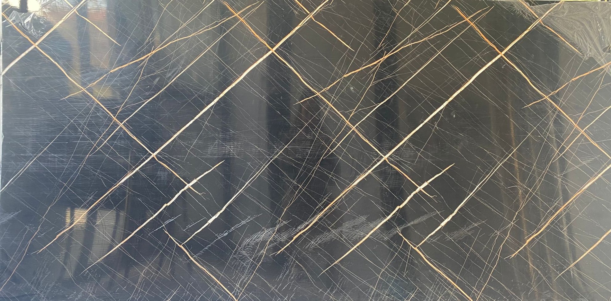 BY-10-Siyah (Beyaz Gold Çizgili) Duvar Paneli